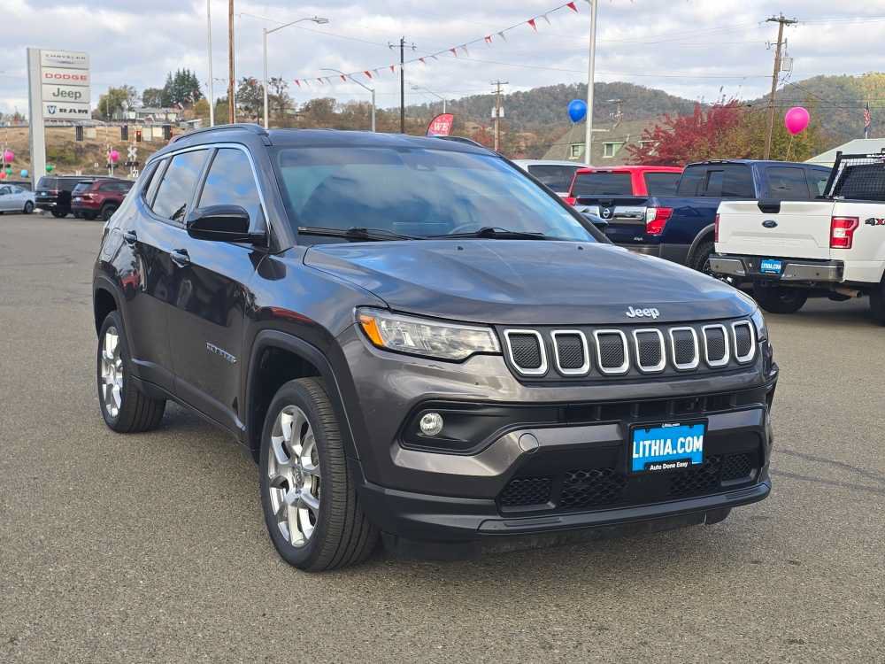 Used 2022 Jeep Compass Latitude AWD/4WD image 7