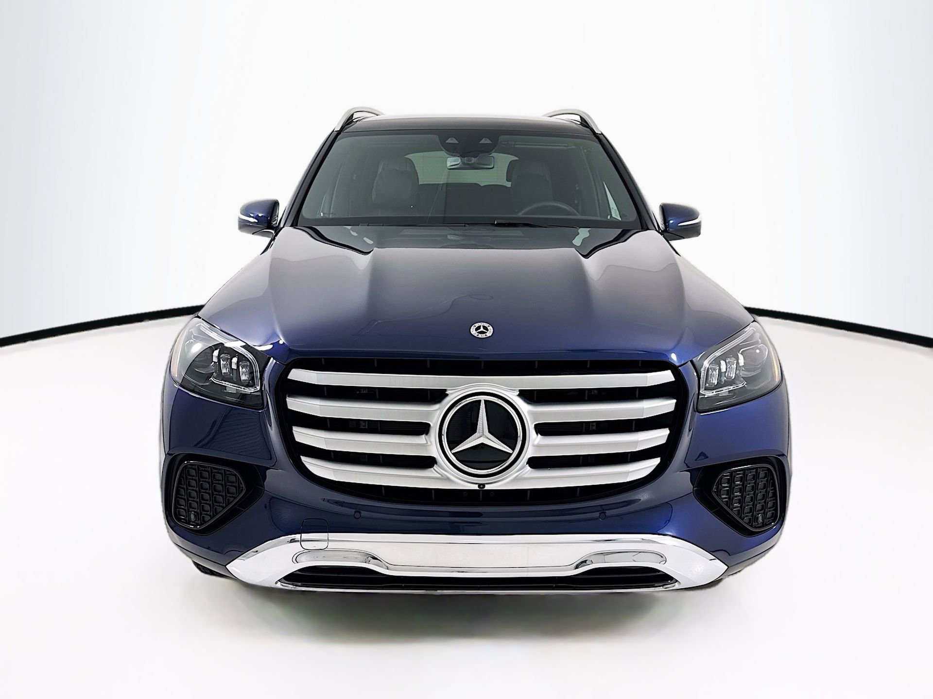 New 2026 Mercedes-Benz GLS 450 4MATIC image 2