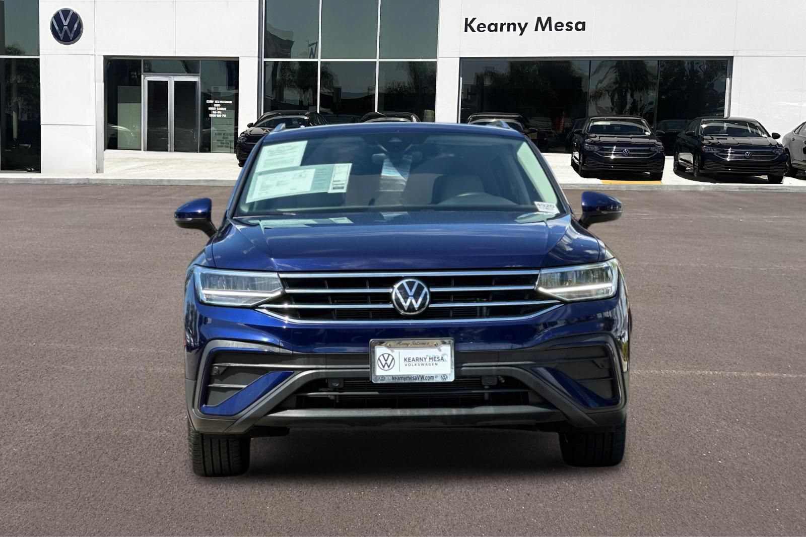 Used 2023 Volkswagen Tiguan SE FWD image 9