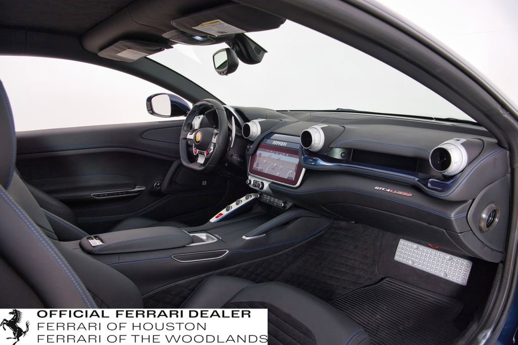 Used 2018 Ferrari GTC4Lusso image 24