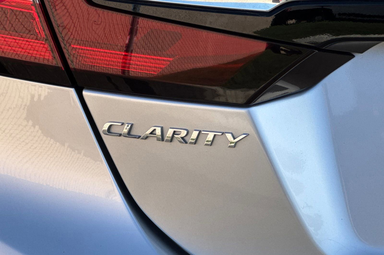 Used 2018 Honda Clarity Touring image 28