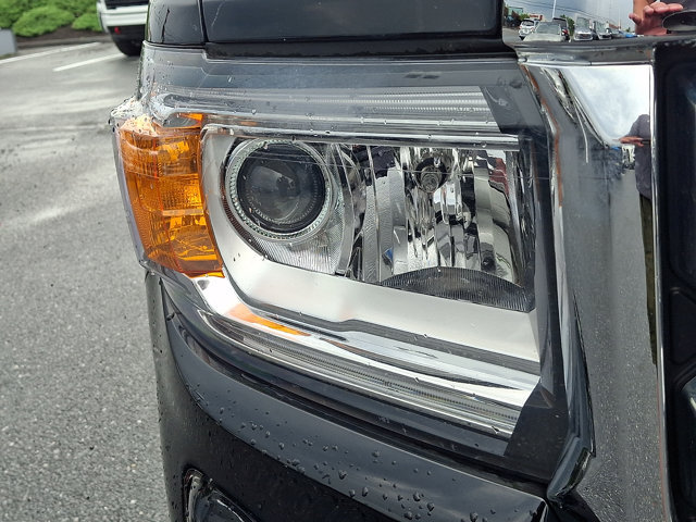 Certified 2022 GMC Canyon Denali AWD/4WD image 9