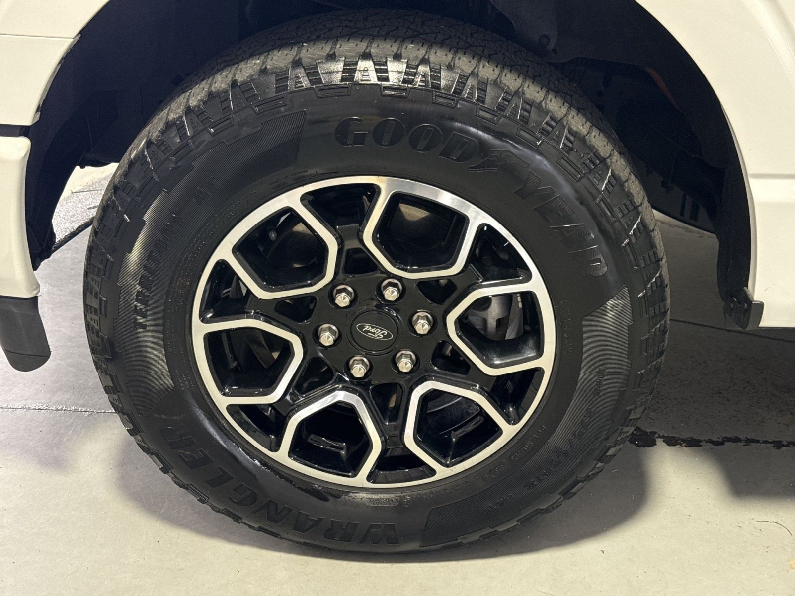 Used 2023 Ford F150 Lariat AWD/4WD image 18