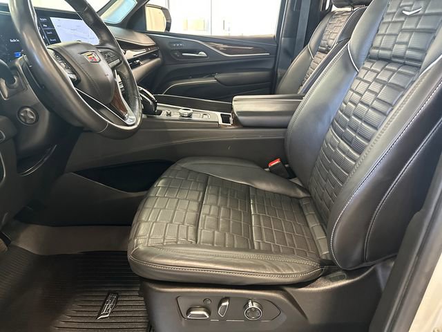 Used 2022 Cadillac Escalade ESV Sport Platinum w/ Heavy-Duty Trailer Package image 21