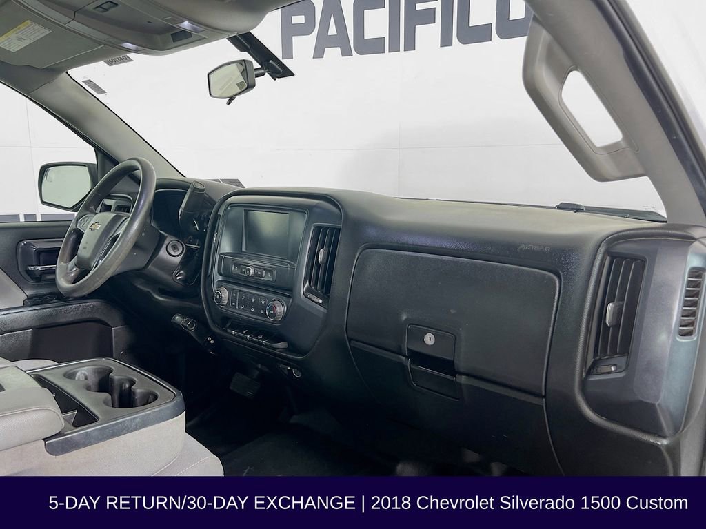 Used 2018 Chevrolet Silverado 1500 Custom image 34