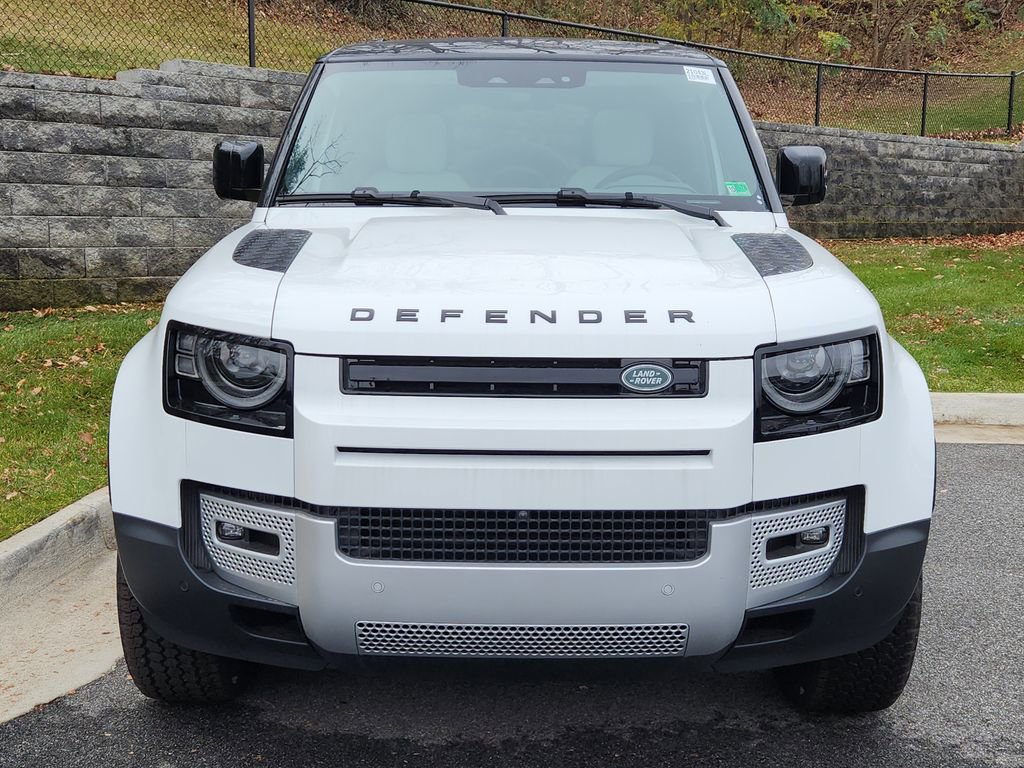 Used 2025 Land Rover Defender 130 S AWD/4WD image 8
