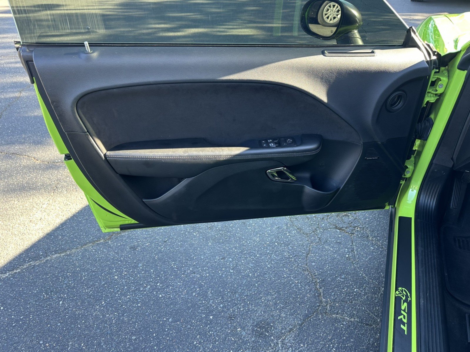 Used 2015 Dodge Challenger SRT Hellcat RWD image 24