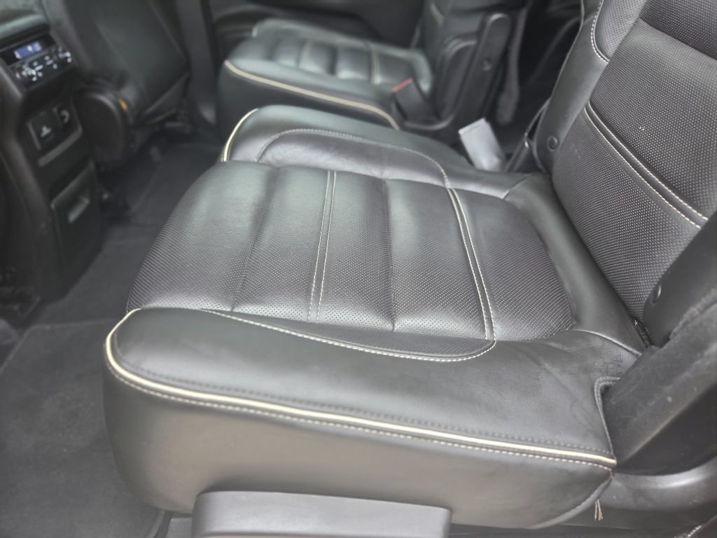 Used 2017 GMC Acadia Denali w/ Technology Package AWD/4WD image 21