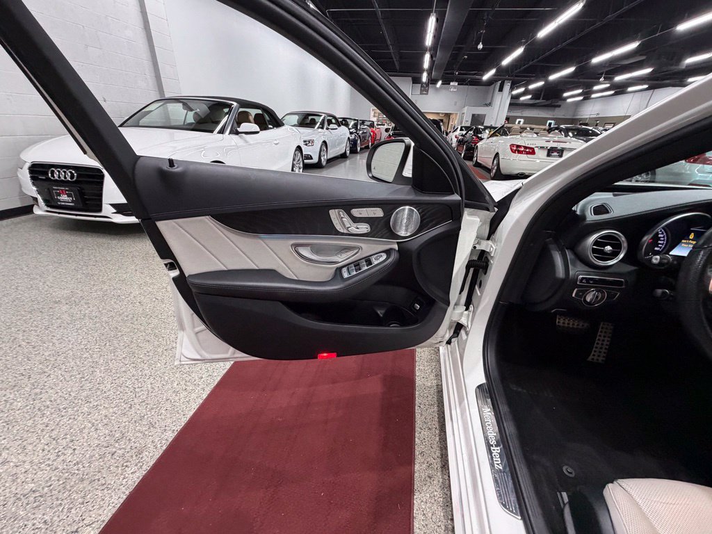 Used 2015 Mercedes-Benz C 400 4MATIC image 24