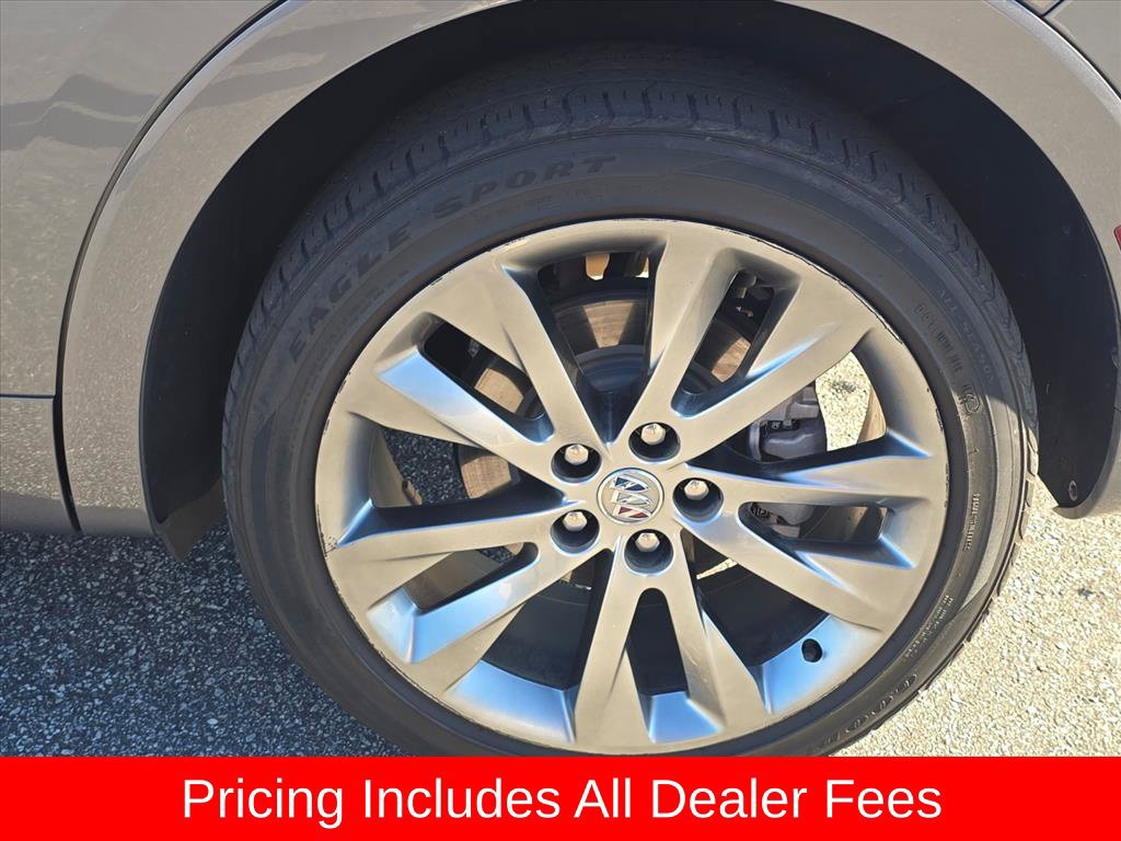Used 2022 Buick Envision Avenir w/ Premium Seat Package FWD image 12