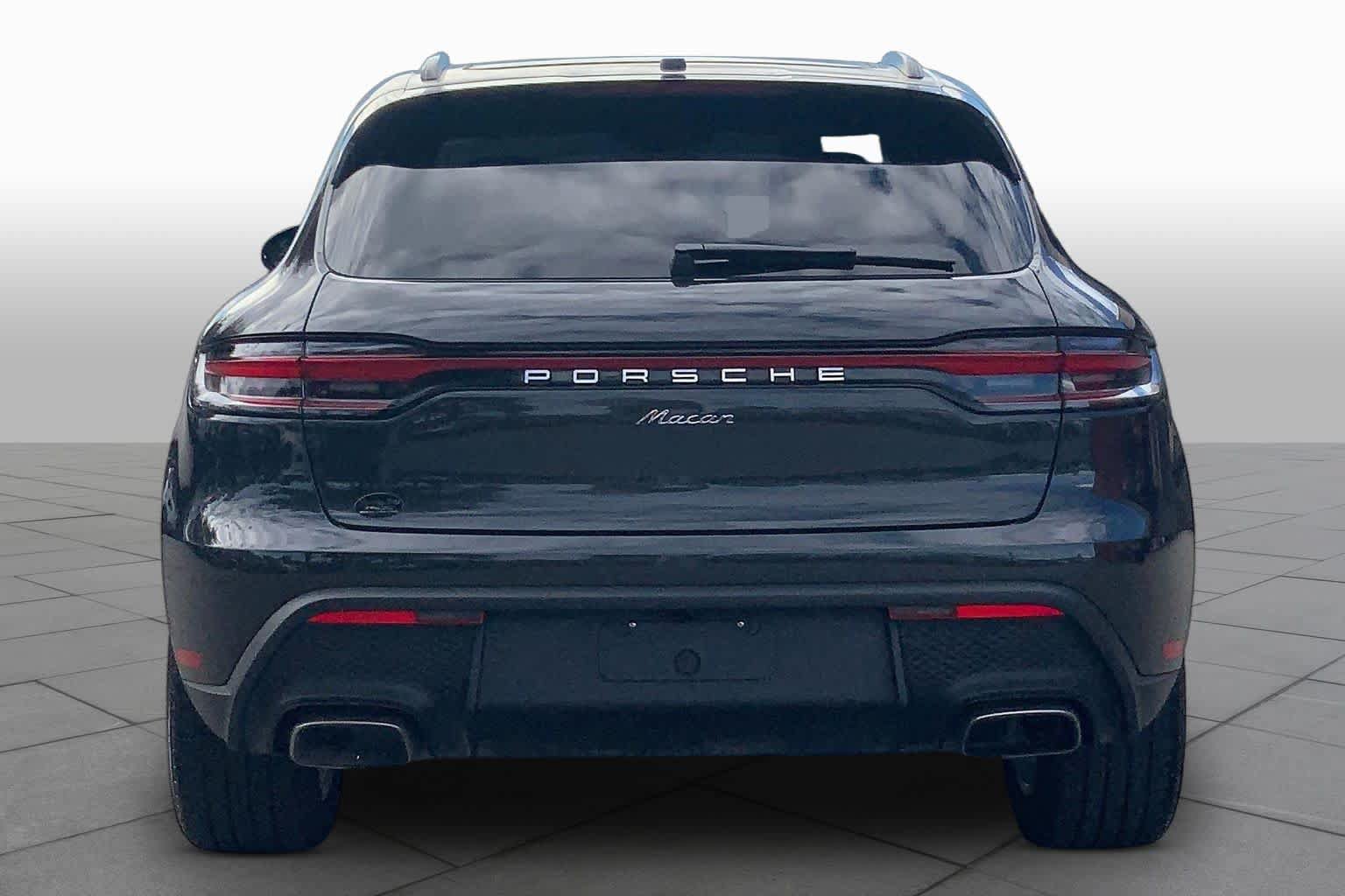 Used 2026 Porsche Macan AWD/4WD image 5