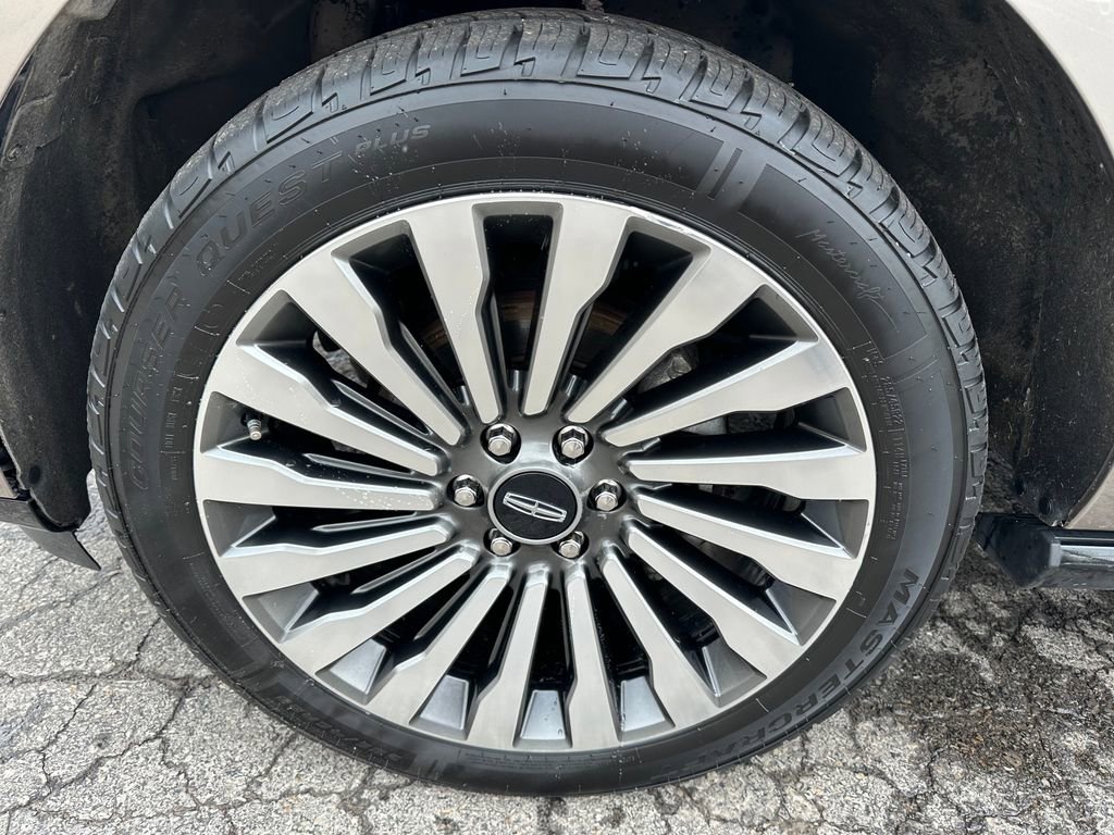 Used 2019 Lincoln Navigator Reserve w/ Cargo Package image 41