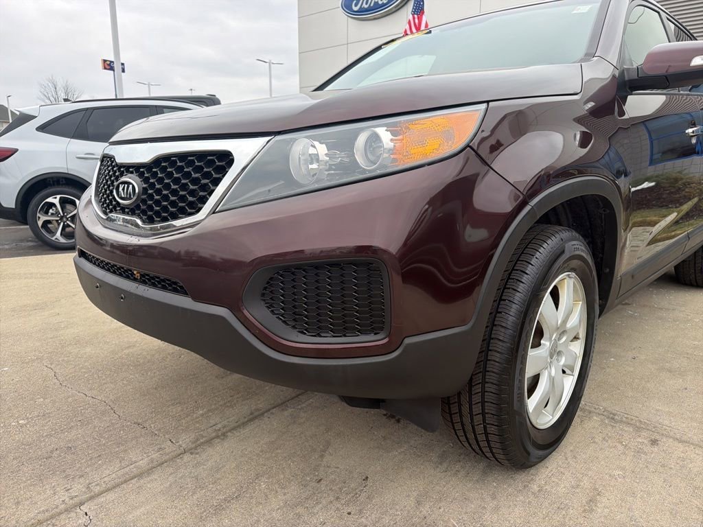 Used 2013 Kia Sorento LX image 11