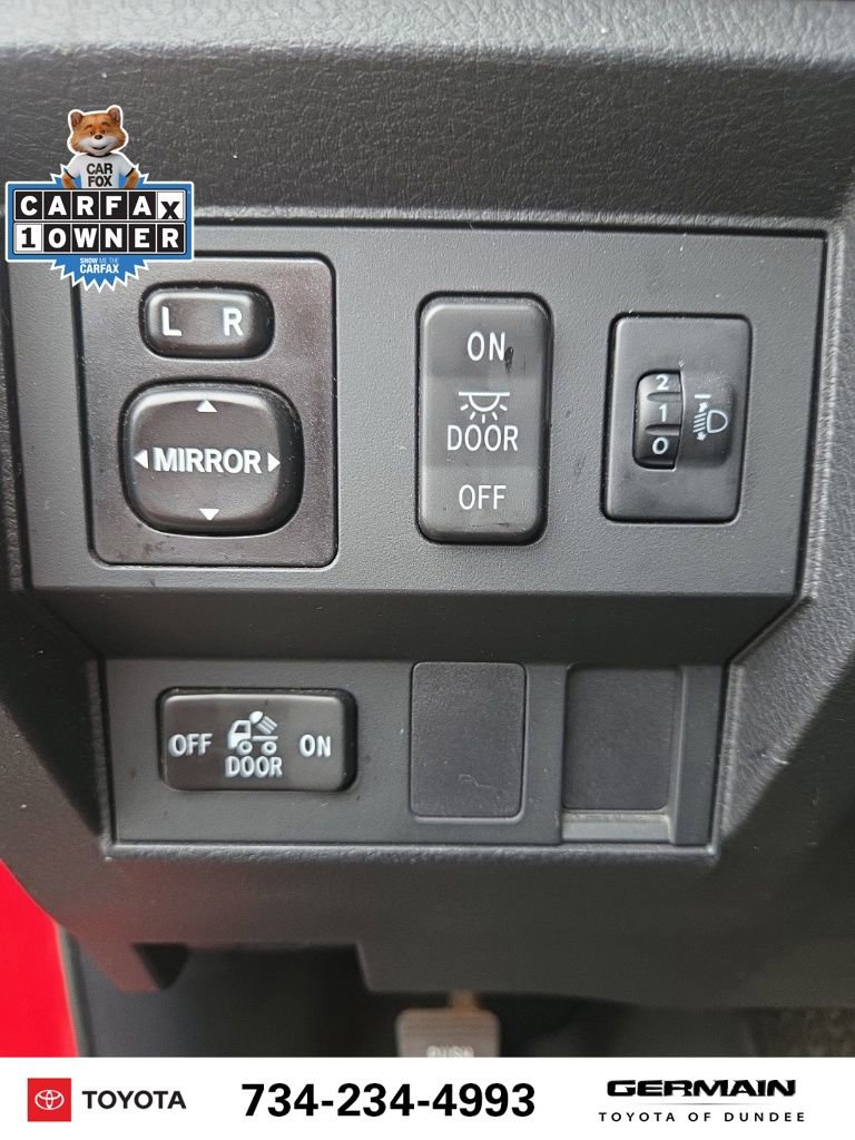 Used 2014 Toyota Tundra SR5 w/ SR5 Upgrade Package image 23