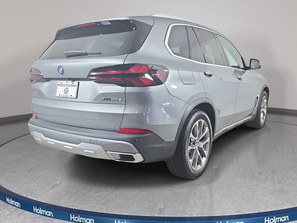 Certified 2025 BMW X5 xDrive50e AWD/4WD image 5