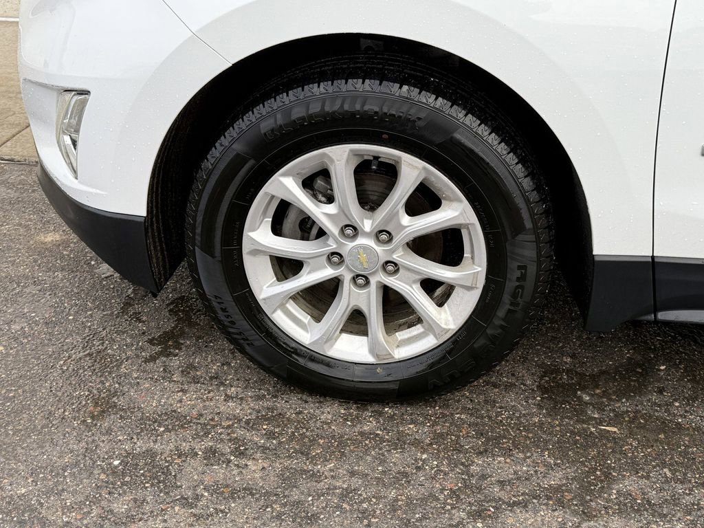 Used 2019 Chevrolet Equinox LT w/ Driver Convenience Package image 5