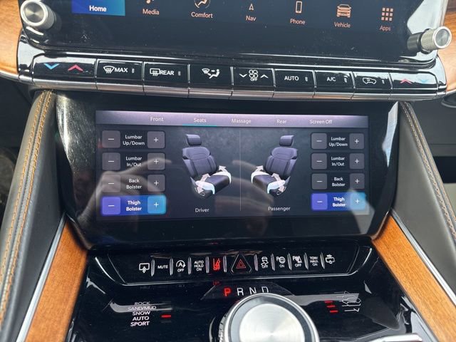 Used 2024 Jeep Grand Wagoneer L Series III image 28