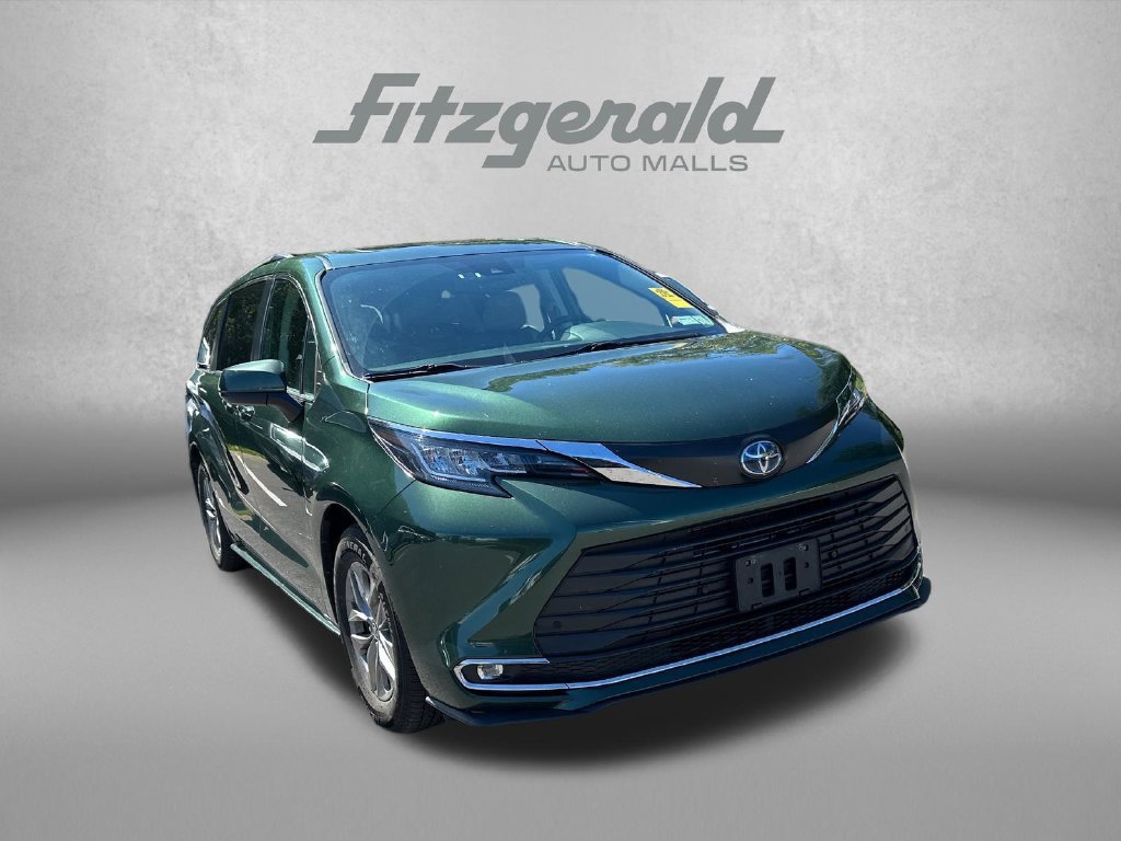 Used 2023 Toyota Sienna XLE