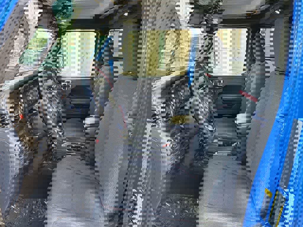 Used 2024 Jeep Wrangler Unlimited Rubicon image 24