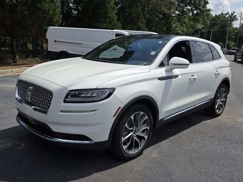 Used 2022 Lincoln Nautilus Reserve w/ Equipment Group 201A AWD/4WD image 3