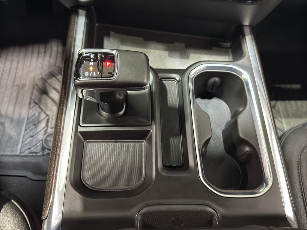 Used 2024 Chevrolet Silverado 1500 RST w/ Convenience Package II AWD/4WD image 34