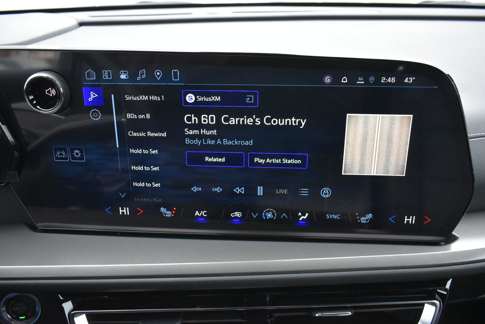 New 2026 Chevrolet Traverse LT w/ Midnight/Sport Edition image 27