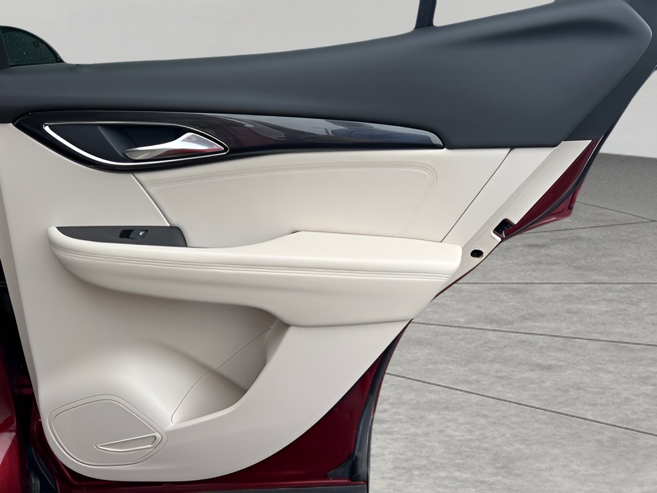 Used 2022 Buick Envision Preferred image 29