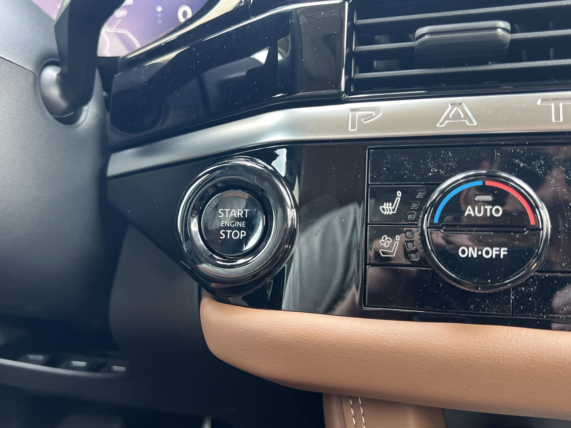 New 2026 Nissan Pathfinder Platinum AWD/4WD image 6