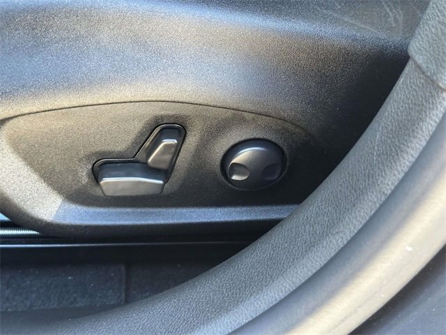 Certified 2022 Jeep Renegade Latitude w/ Convenience Group image 14