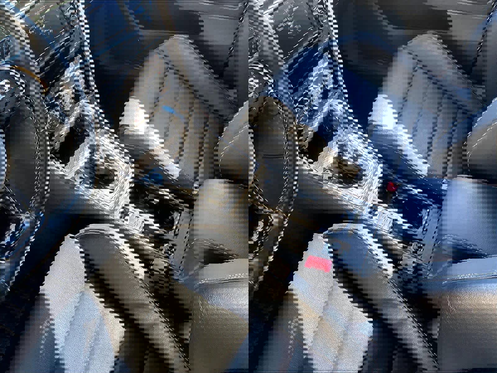 Used 2017 Volkswagen Golf R 4-Door image 18