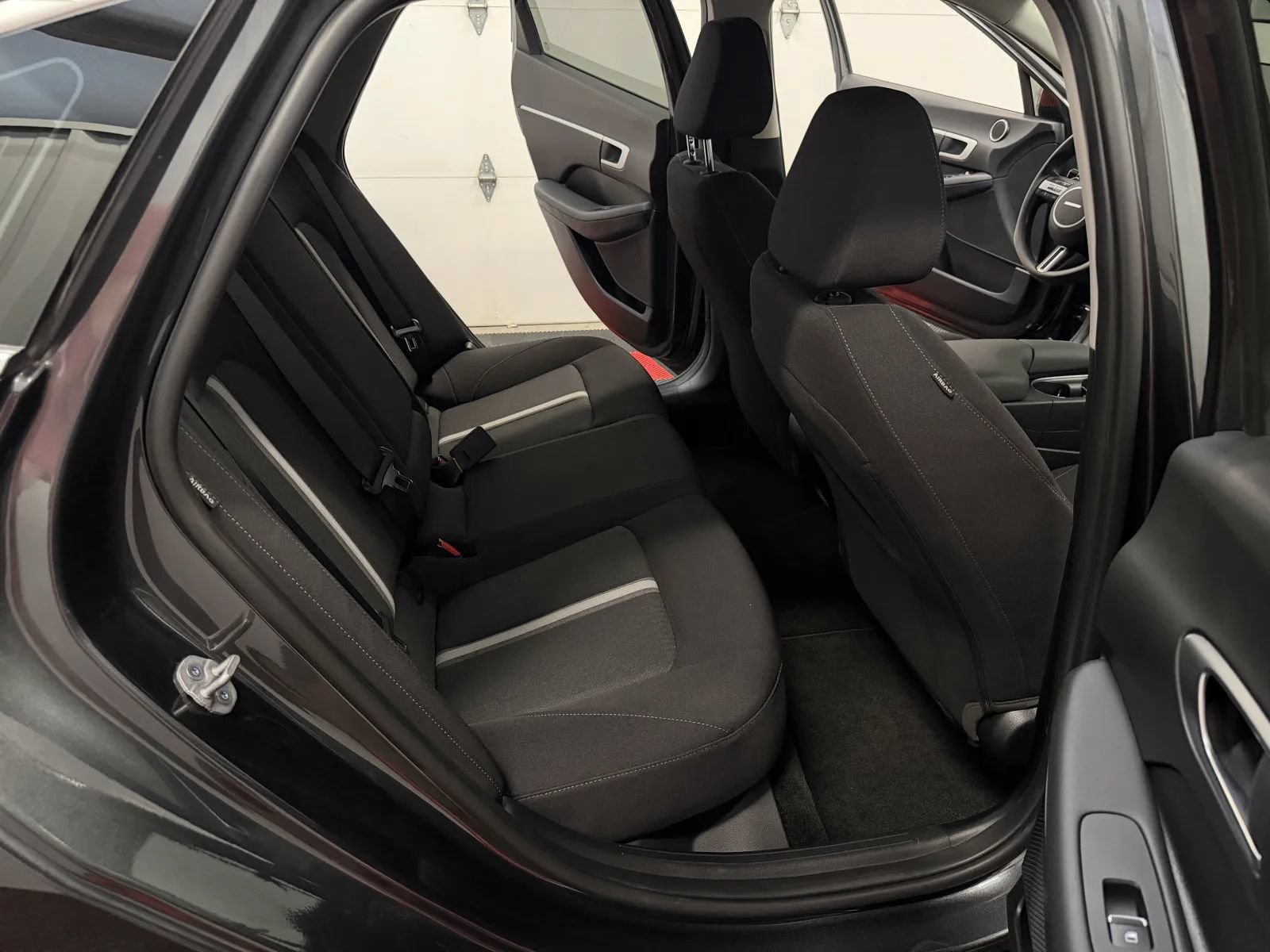 Used 2025 Hyundai Sonata SEL FWD image 40