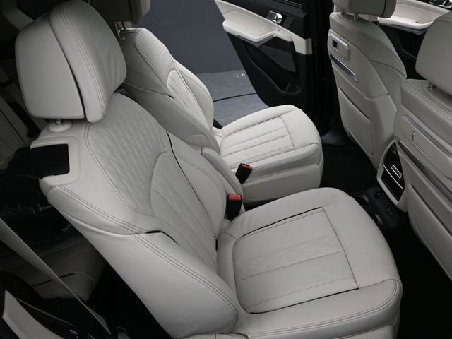 New 2026 BMW X7 xDrive40i image 20
