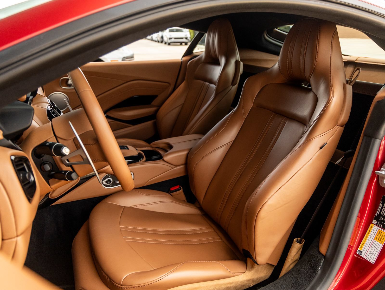 Used 2020 Aston Martin V8 Vantage Coupe RWD image 23