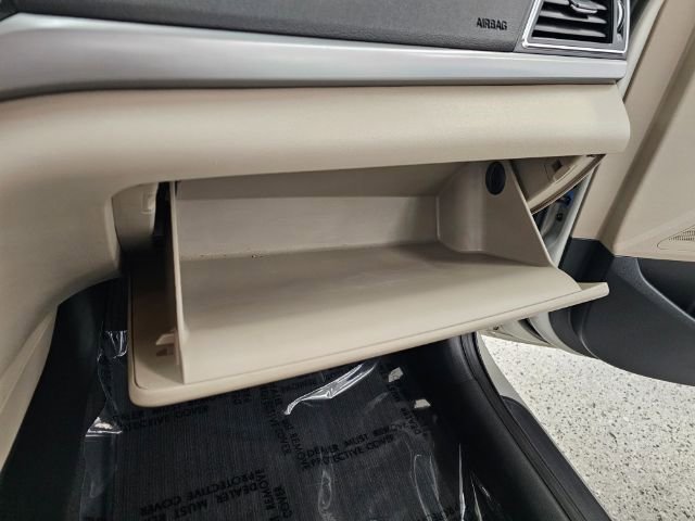 Used 2017 Hyundai Elantra SE image 19