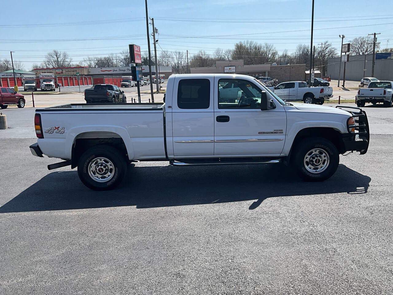 Used 2006 GMC Sierra 2500 SLE w/ Heavy-Duty Power Package image 6