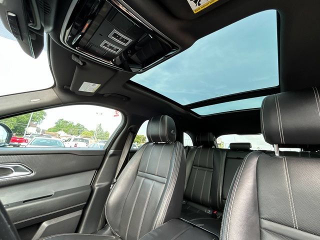 Used 2019 Land Rover Range Rover Velar R-Dynamic SE AWD/4WD image 42