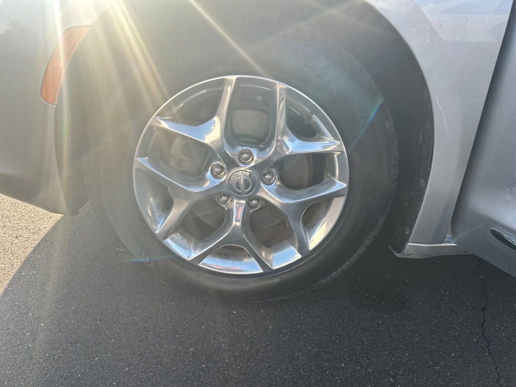 Used 2019 Chrysler Pacifica Limited FWD image 13