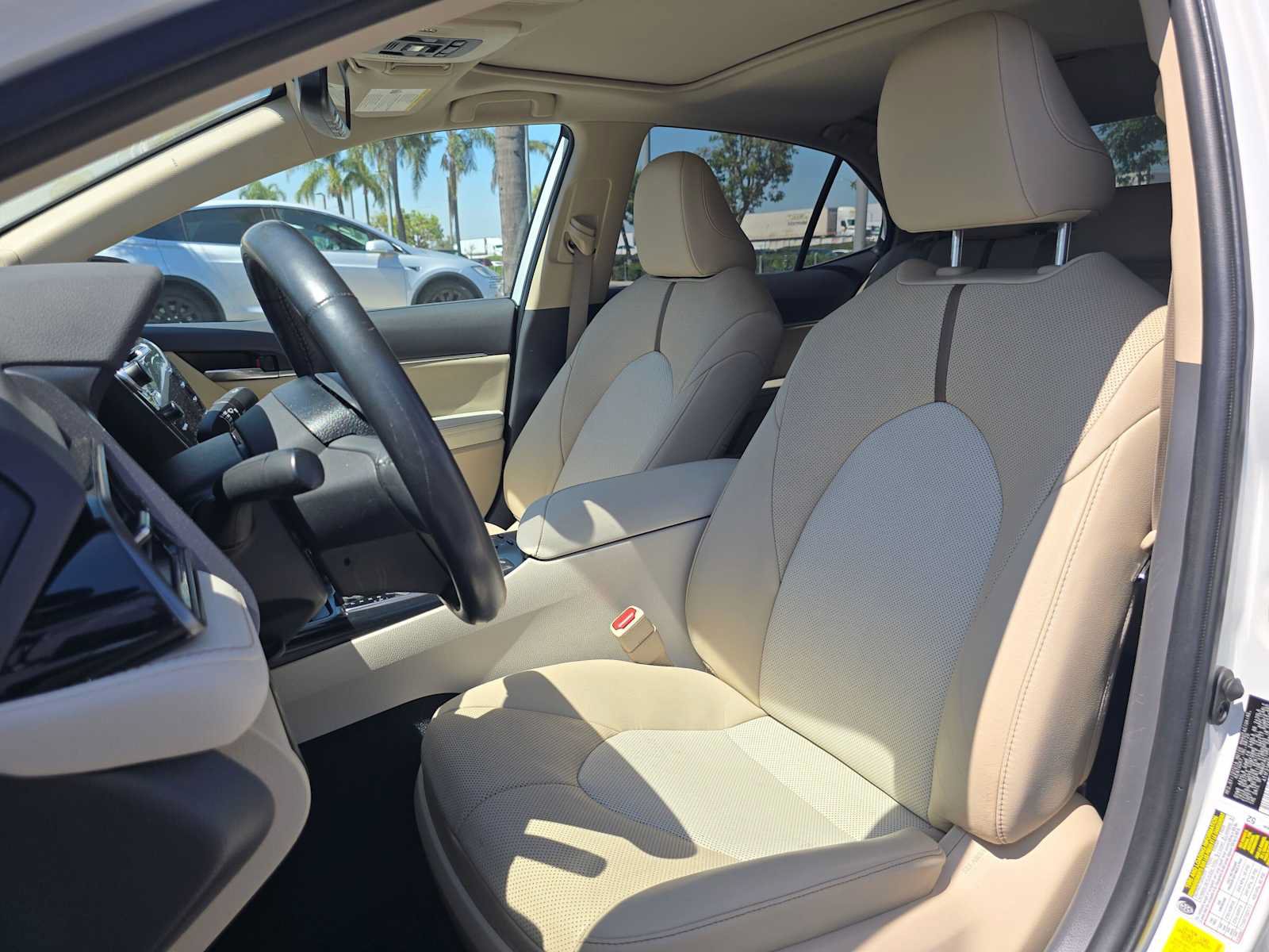 Used 2020 Toyota Camry XLE w/ Driver Assist Package FWD image 22