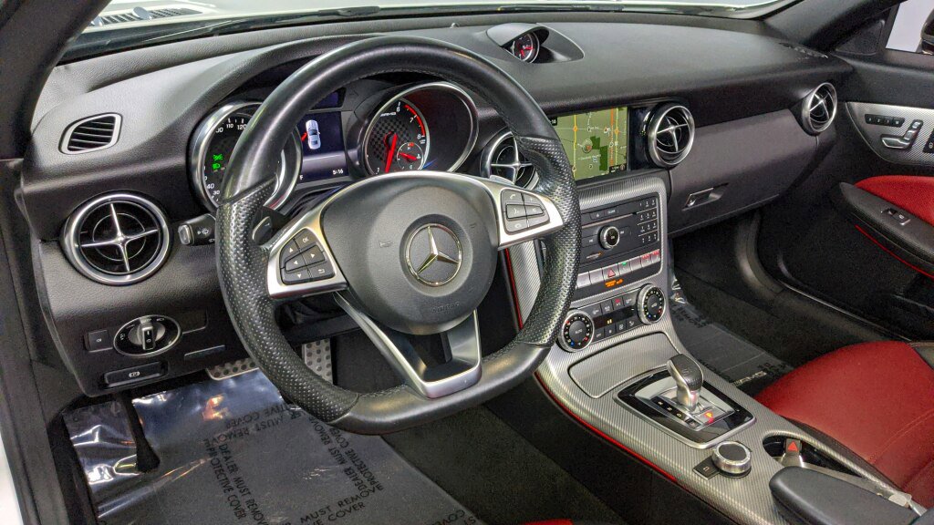 Used 2017 Mercedes-Benz SLC 43 AMG image 21