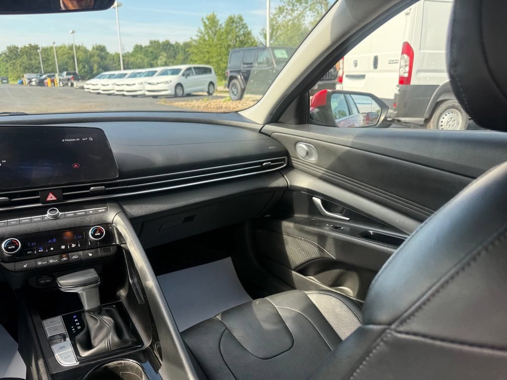 Used 2023 Hyundai Elantra Limited FWD image 37