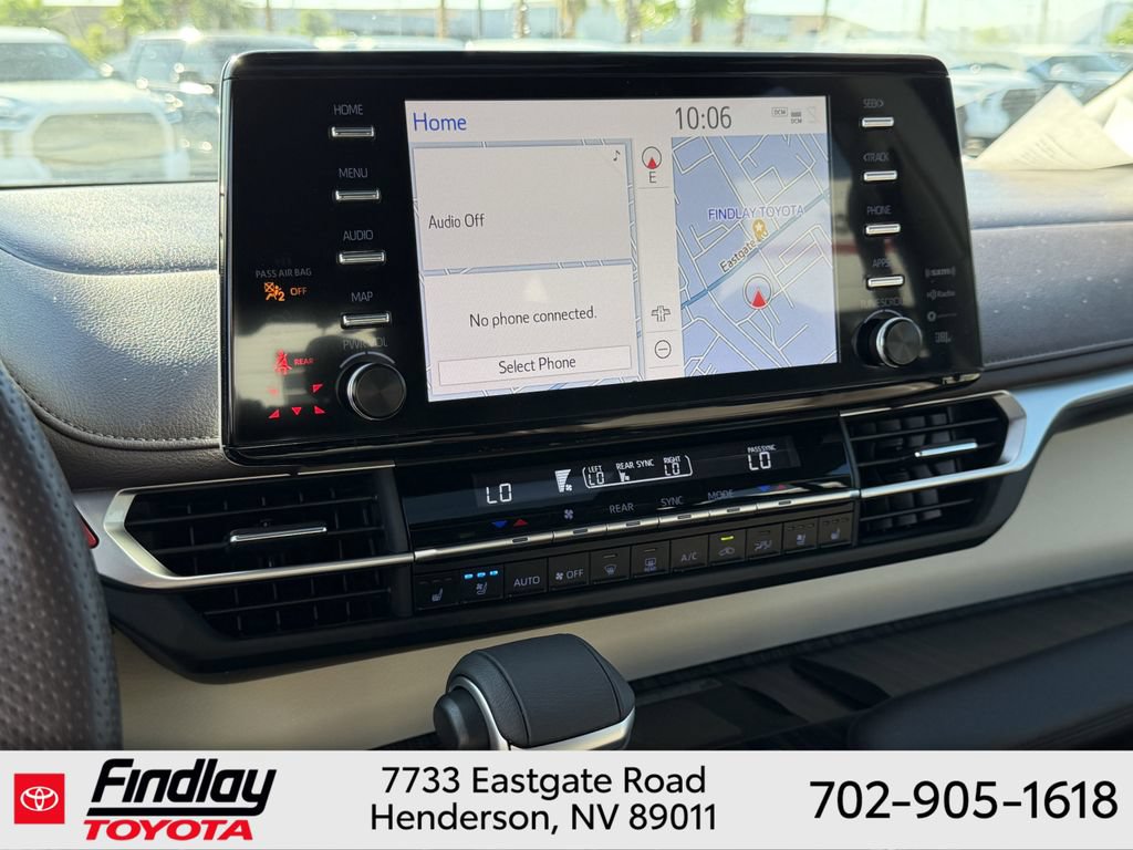 Certified 2023 Toyota Sienna Platinum FWD image 25
