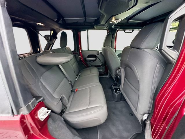 Used 2022 Jeep Wrangler Unlimited Sport image 25