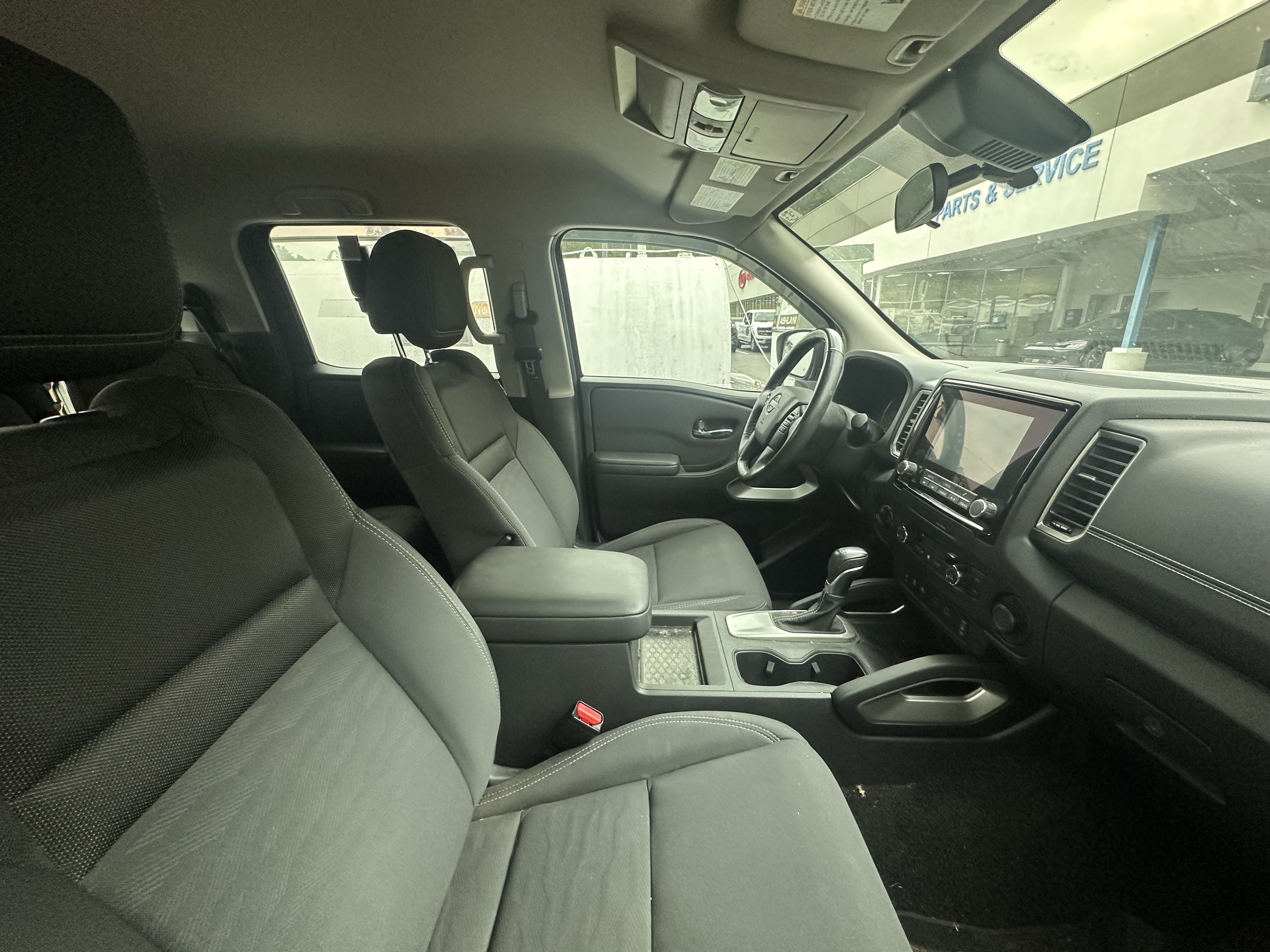Used 2022 Nissan Frontier SV AWD/4WD image 9