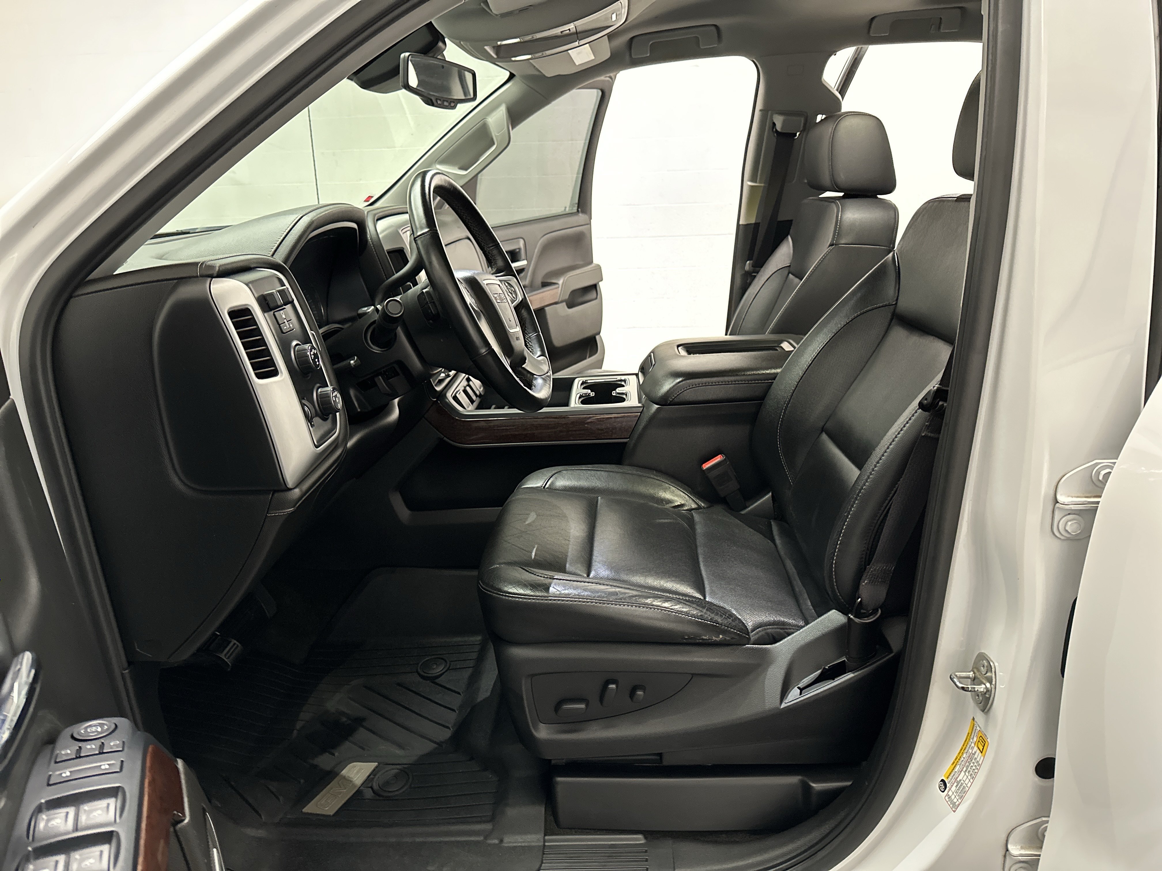 Used 2018 GMC Sierra 1500 SLT w/ SLT Premium Package AWD/4WD image 20
