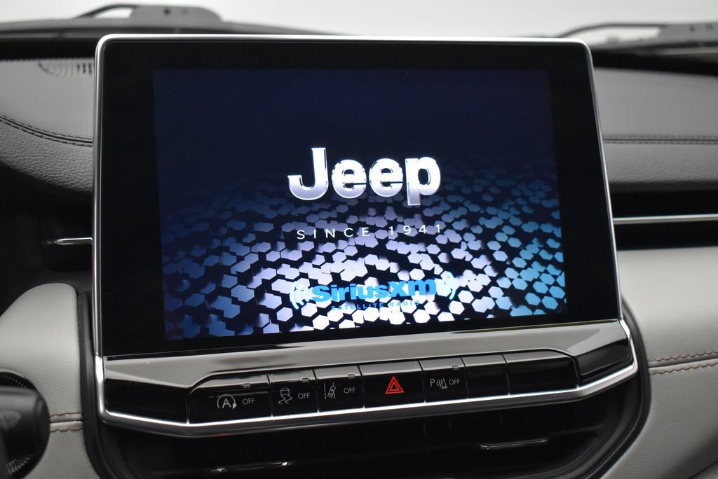 Used 2025 Jeep Compass Limited AWD/4WD image 19
