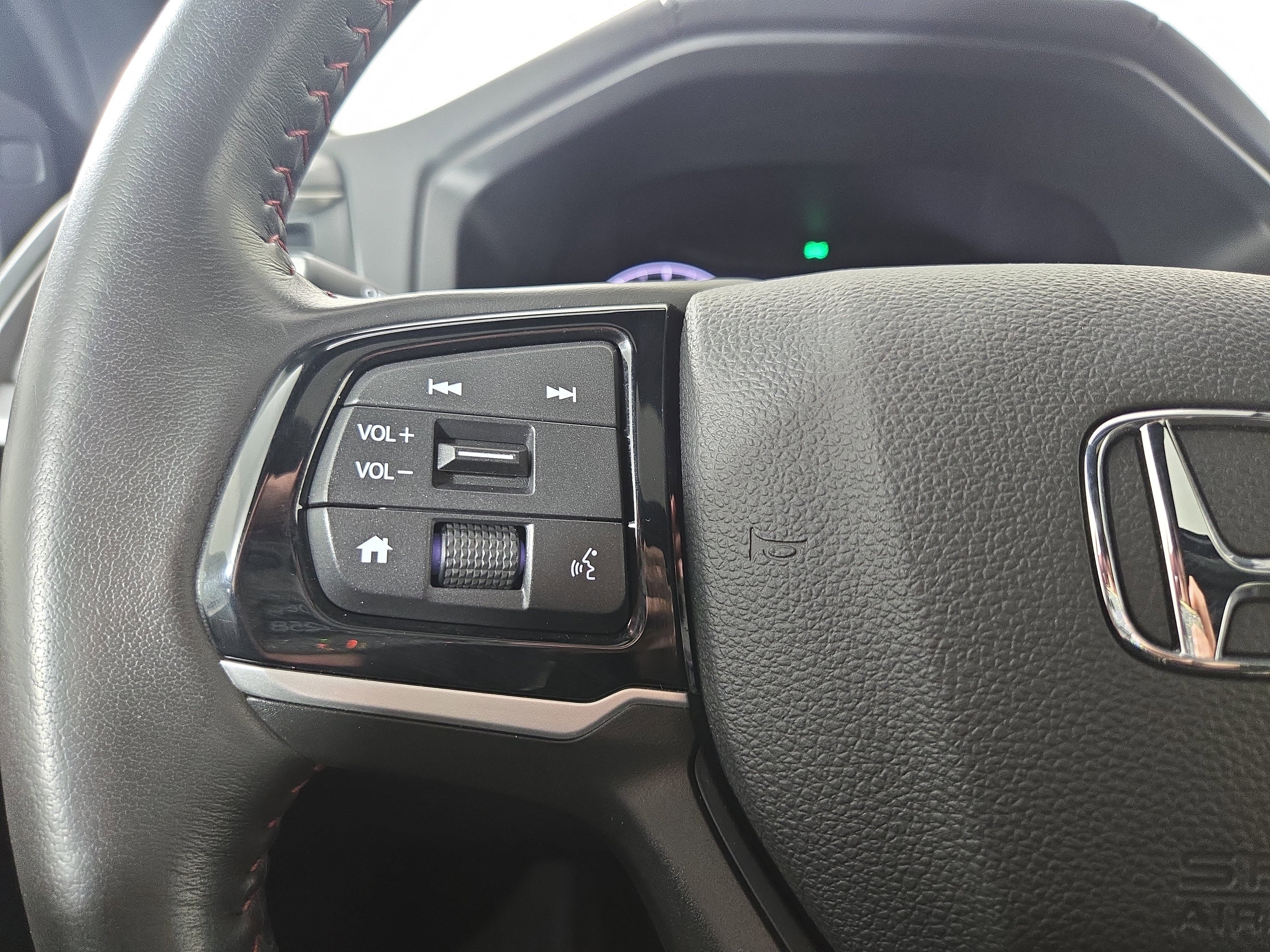 Used 2025 Honda Odyssey Sport-L image 16