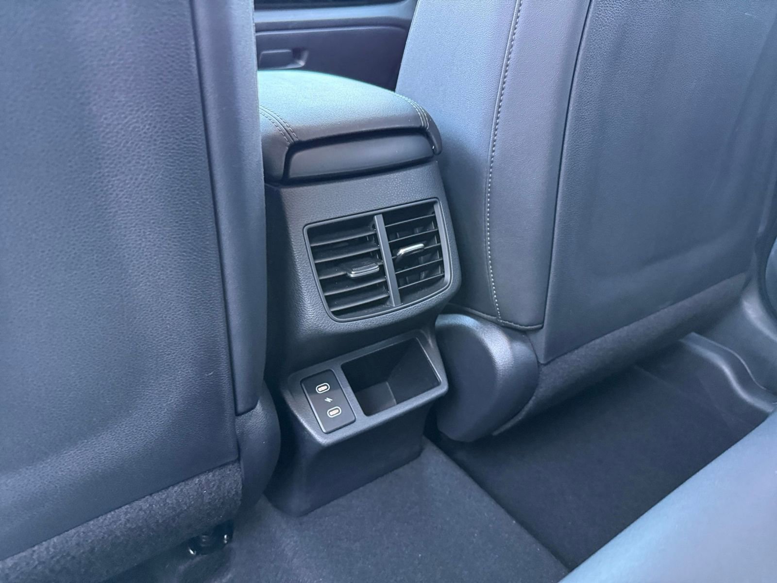 Used 2025 Kia Seltos S image 23