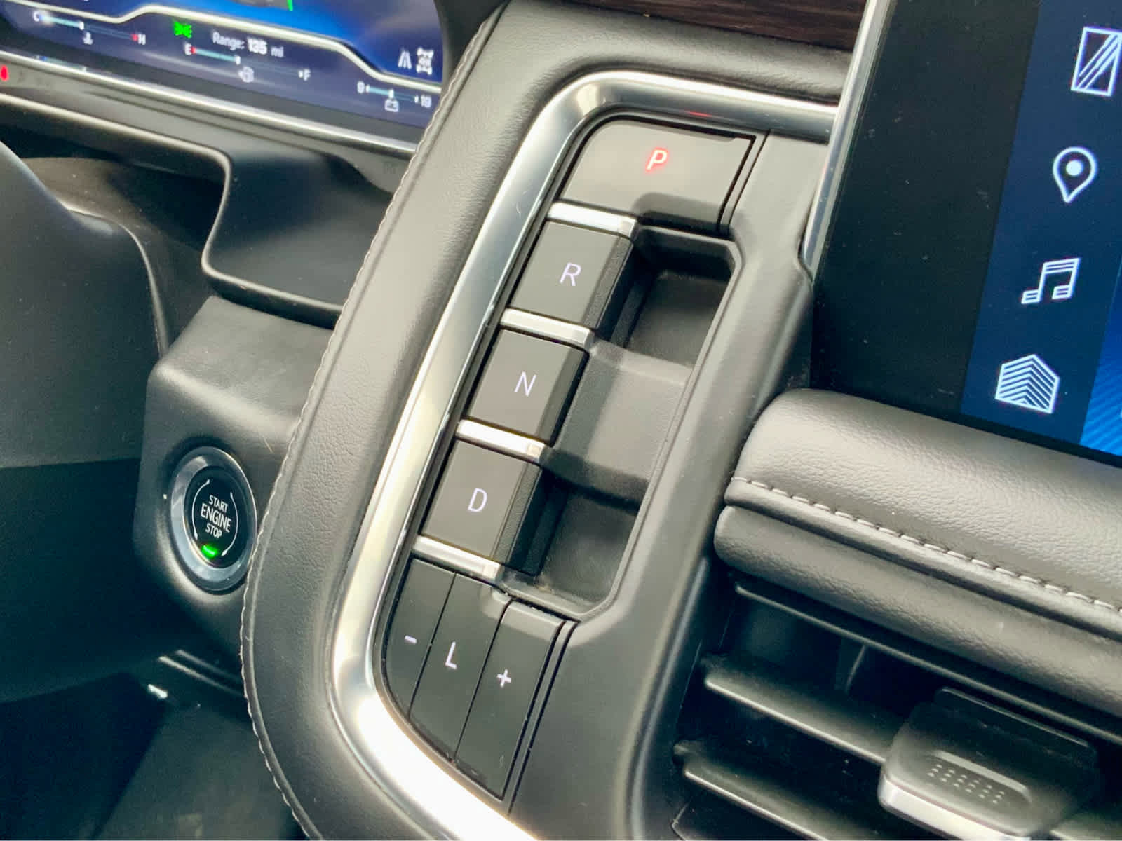 Used 2023 Chevrolet Tahoe Z71 w/ Off-Road Capability Package image 44