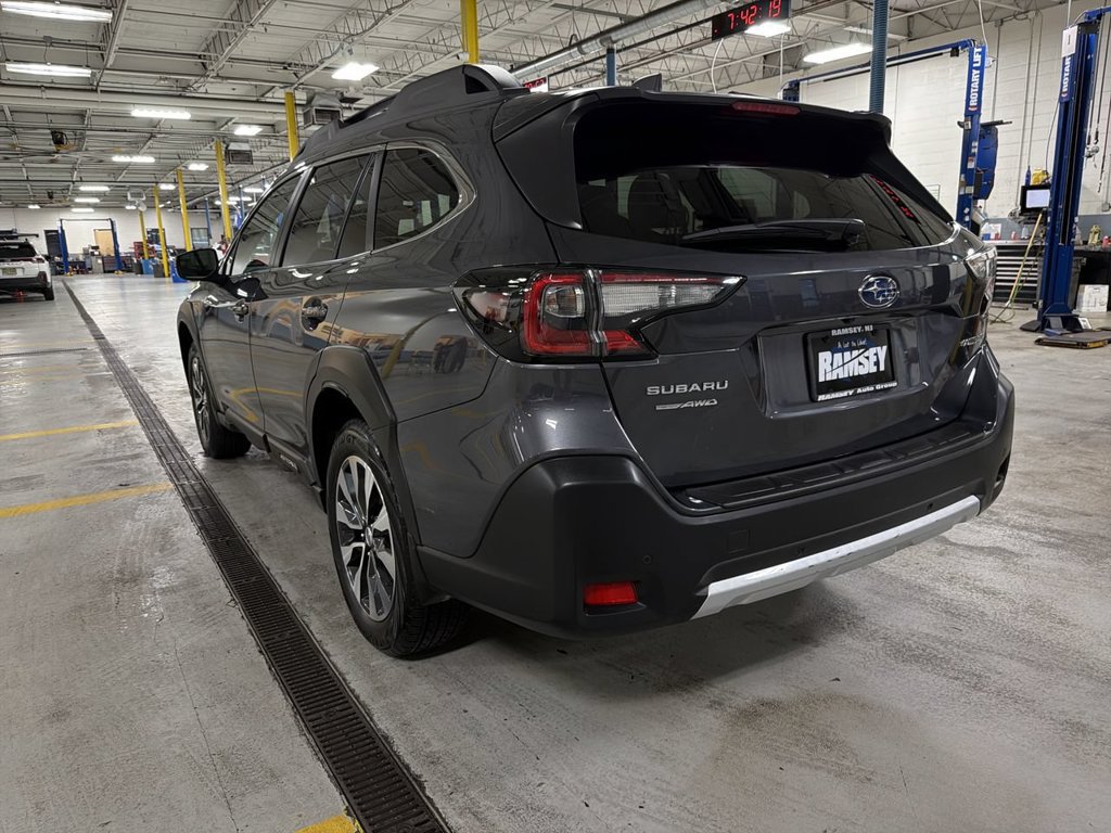 Certified 2024 Subaru Outback Limited AWD/4WD image 6