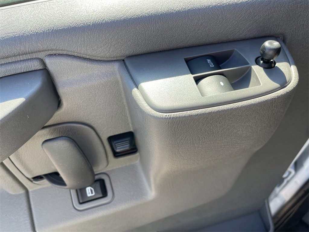 New 2025 Chevrolet Express 2500 w/ Driver Convenience Package image 7